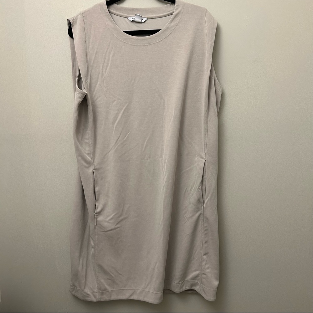 Athleta Sleeveless Scoop-Neck Dress in Light Taupe